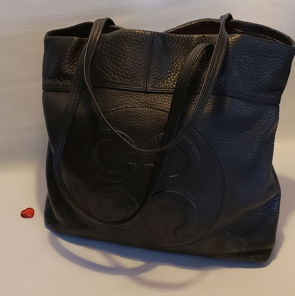 Coach Handbags - NWOT COACH LEATHER HANDBAG MAKE OFFER 🤷